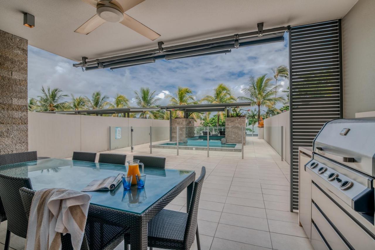 Aparthotel Coconut Grove à Port Douglas Extérieur photo