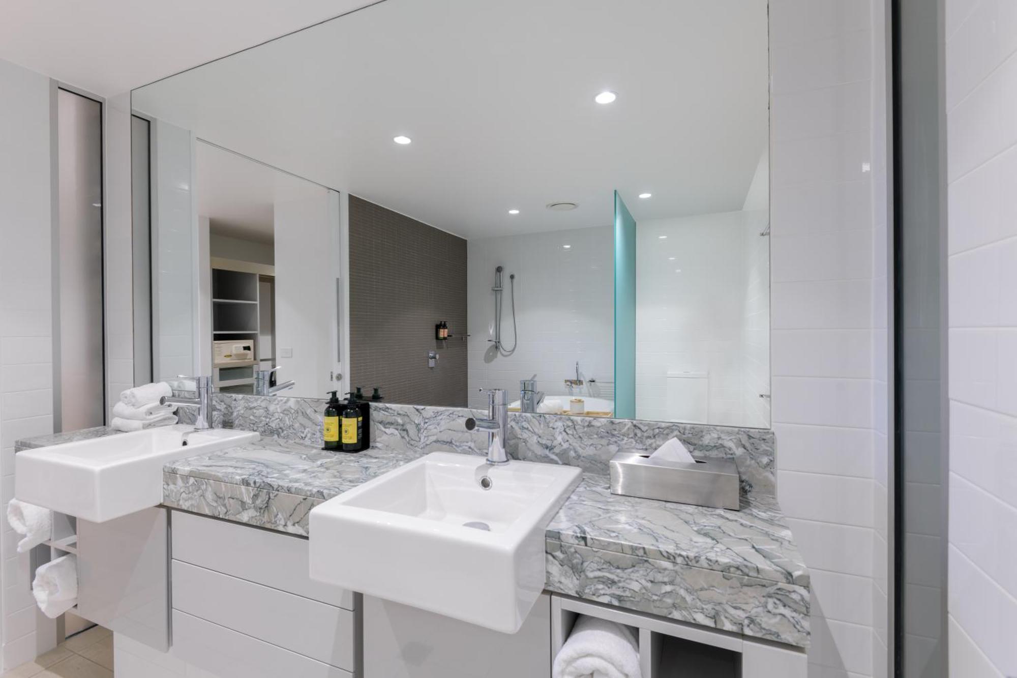 Aparthotel Coconut Grove à Port Douglas Extérieur photo